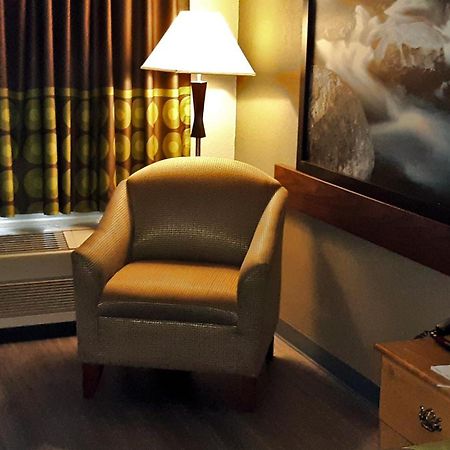 Super 8 By Wyndham Fort Chiswell Wytheville Area Max Meadows Room photo