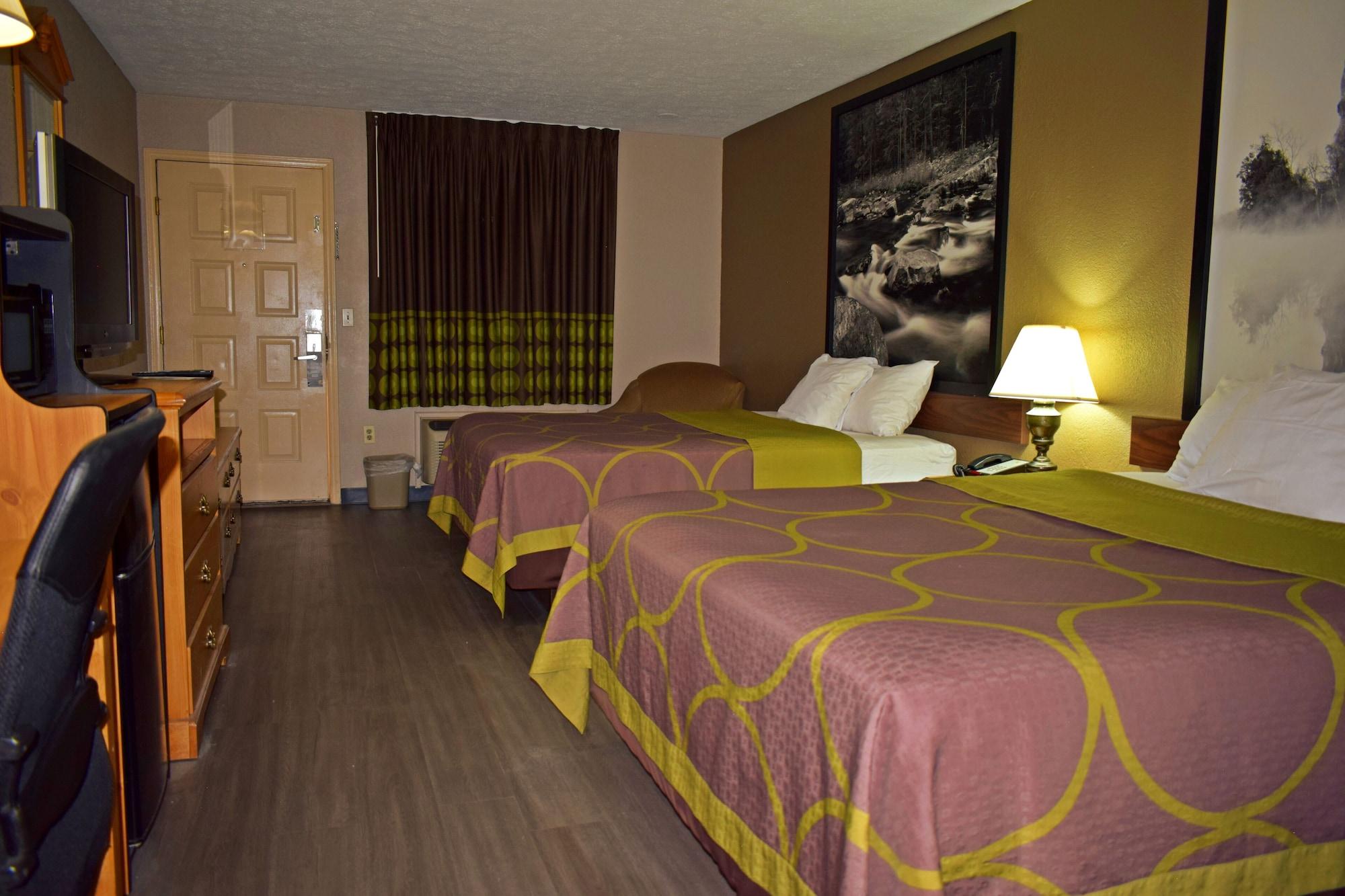 Super 8 By Wyndham Fort Chiswell Wytheville Area Max Meadows Exterior photo